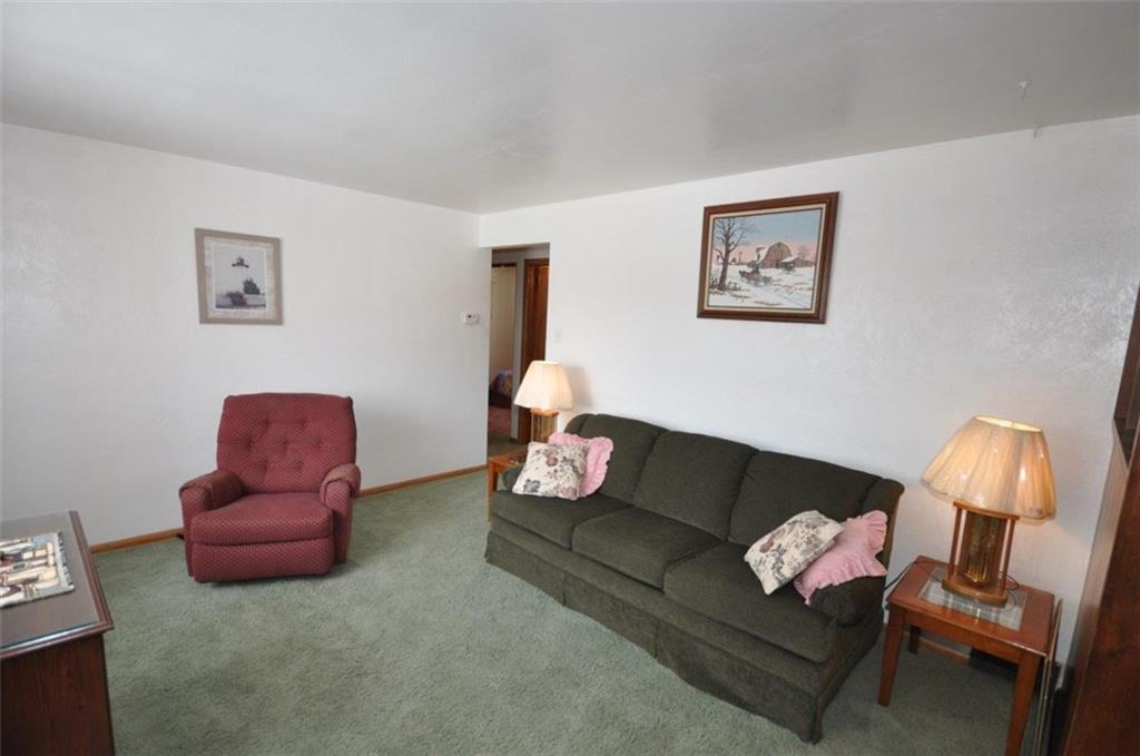 874 Middle Road Pittsburgh, PA 15234 - Photo 7 of 14 Gallery Image 7