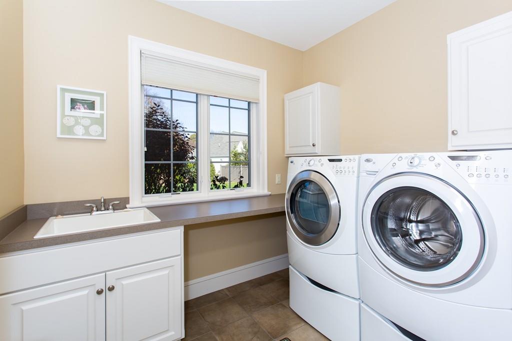 10 Greenwich Road Longmeadow, MA 01106 - Photo 16 of 42 Gallery Image 16