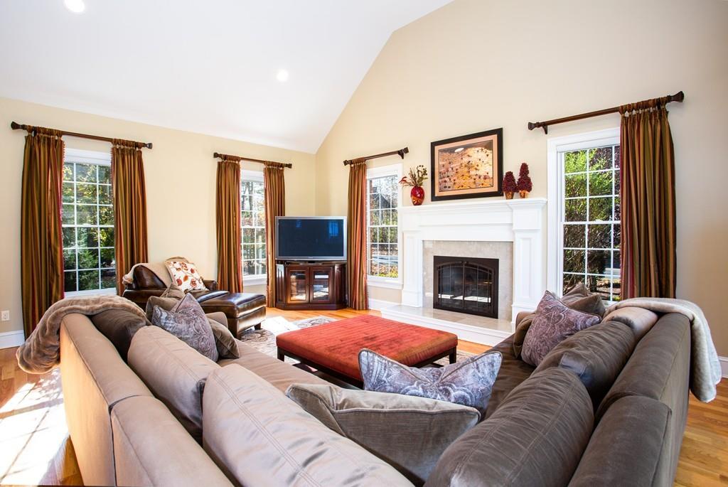10 Greenwich Road Longmeadow, MA 01106 - Photo 6 of 42 Gallery Image 6