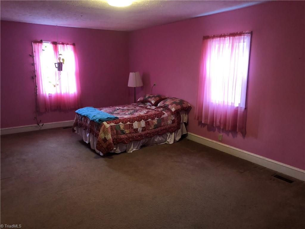 292 Quaker Road Mount Airy, NC 27030 - Photo 12 of 24 Gallery Image 12
