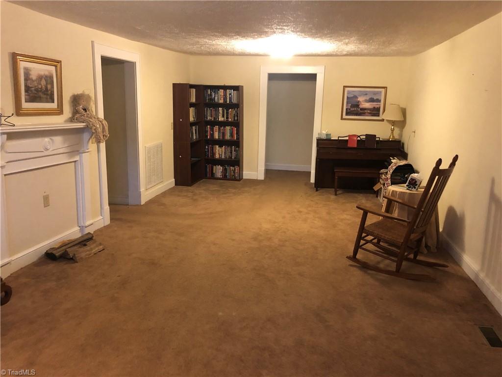 292 Quaker Road Mount Airy, NC 27030 - Photo 17 of 24 Gallery Image 17