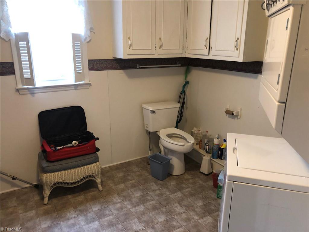 292 Quaker Road Mount Airy, NC 27030 - Photo 4 of 24 Gallery Image 4