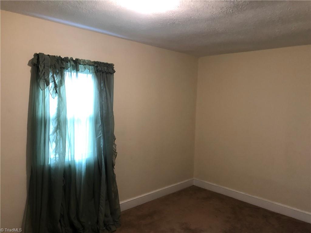 292 Quaker Road Mount Airy, NC 27030 - Photo 6 of 24 Gallery Image 6