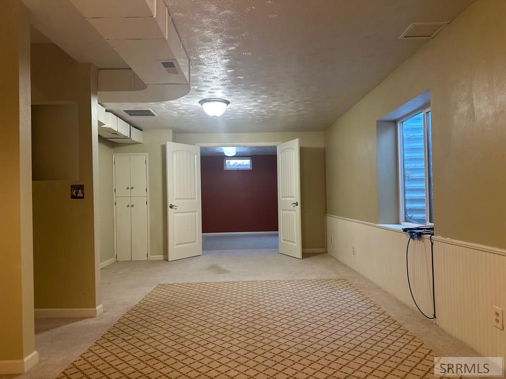 782 Reed Avenue Idaho Falls, ID 83402 - Photo 8 of 19