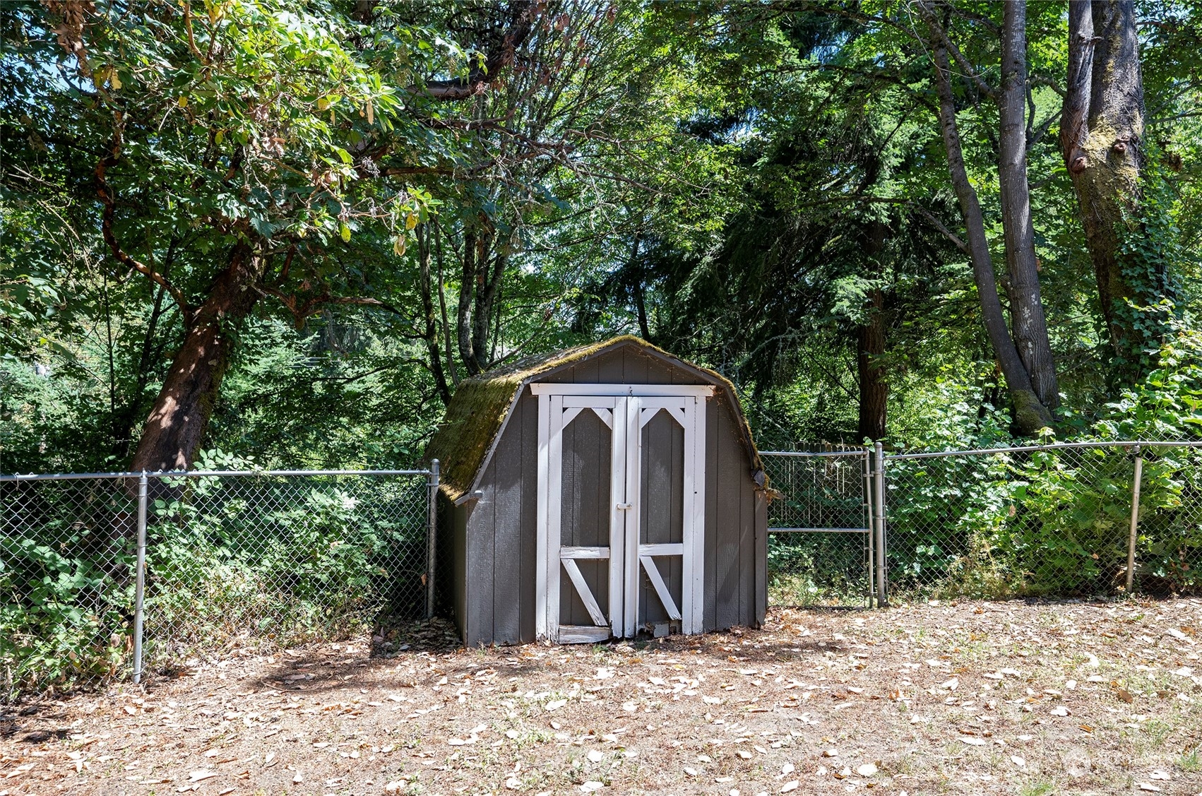 2833 Marietta Street Steilacoom, WA 98388 - Photo 33 of 40 a view of outdoor space and yard