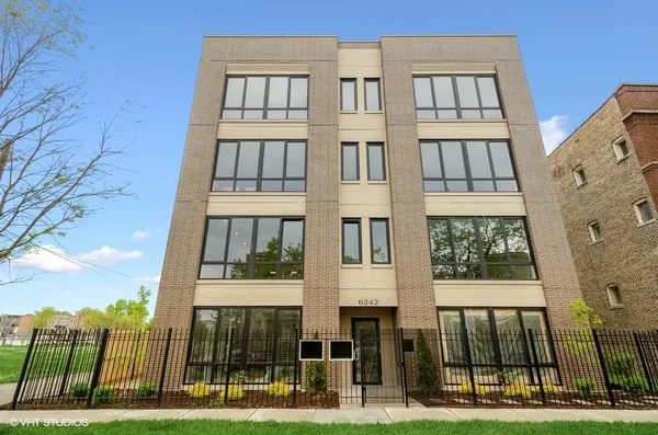 $2,800 | 6242 South Greenwood Avenue, Unit 4S, Chicago, IL 60637