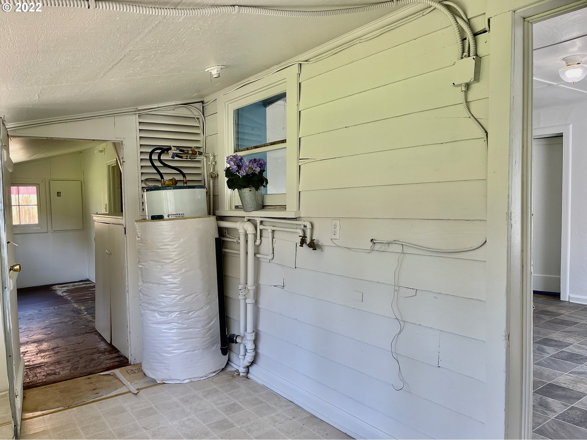 1147 F Street Springfield, OR 97477 - Photo 27 of 32 a view of a storage & utility room
