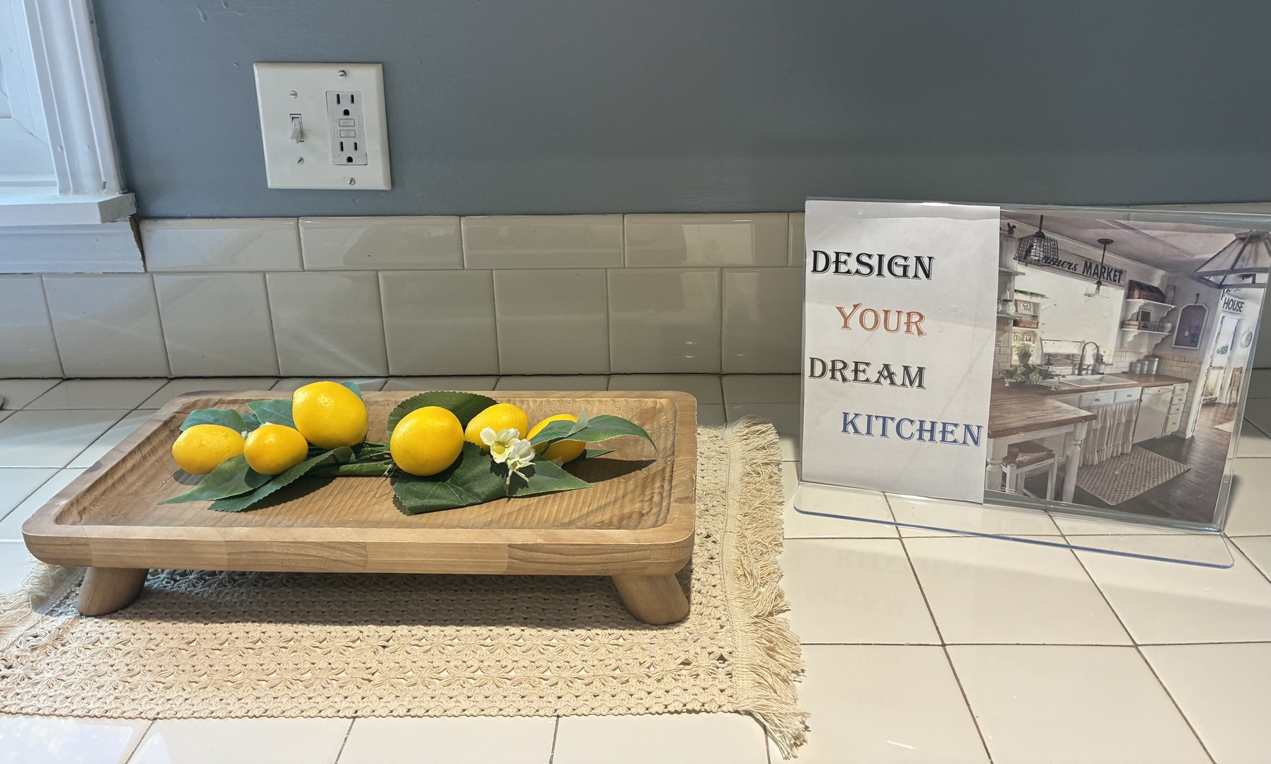 3003 Elizabeth Avenue Zion, IL 60099 - Photo 10 of 30 a view of a wooden bench in kitchen