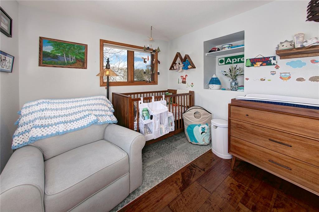 39 D Road Silverthorne, CO 80498 - Photo 25 of 35 a bedroom with a bed and a window