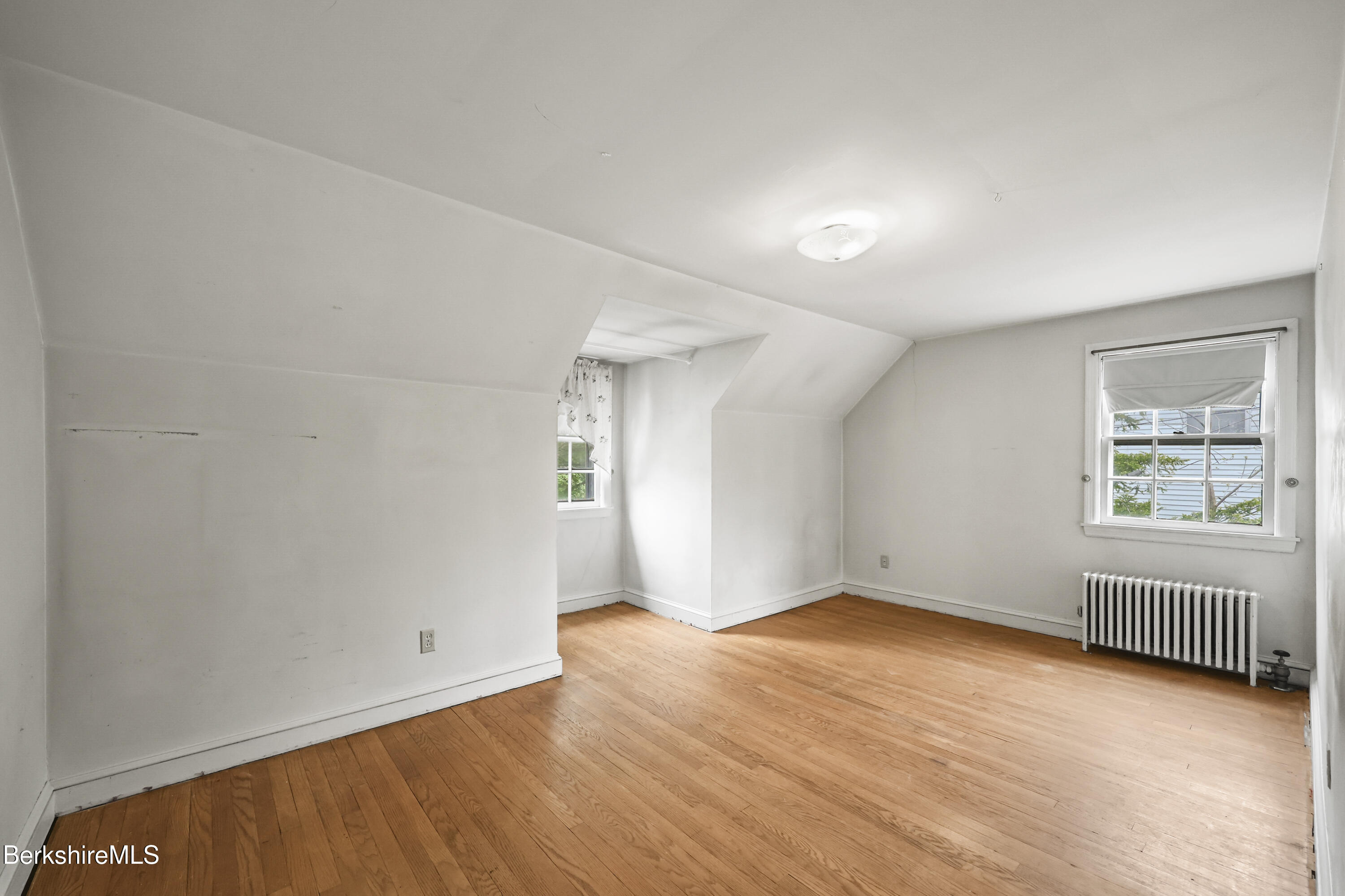 32 Jason Street Pittsfield, MA 01201 - Photo 22 of 27 115 Second Floor Bedroom Two
