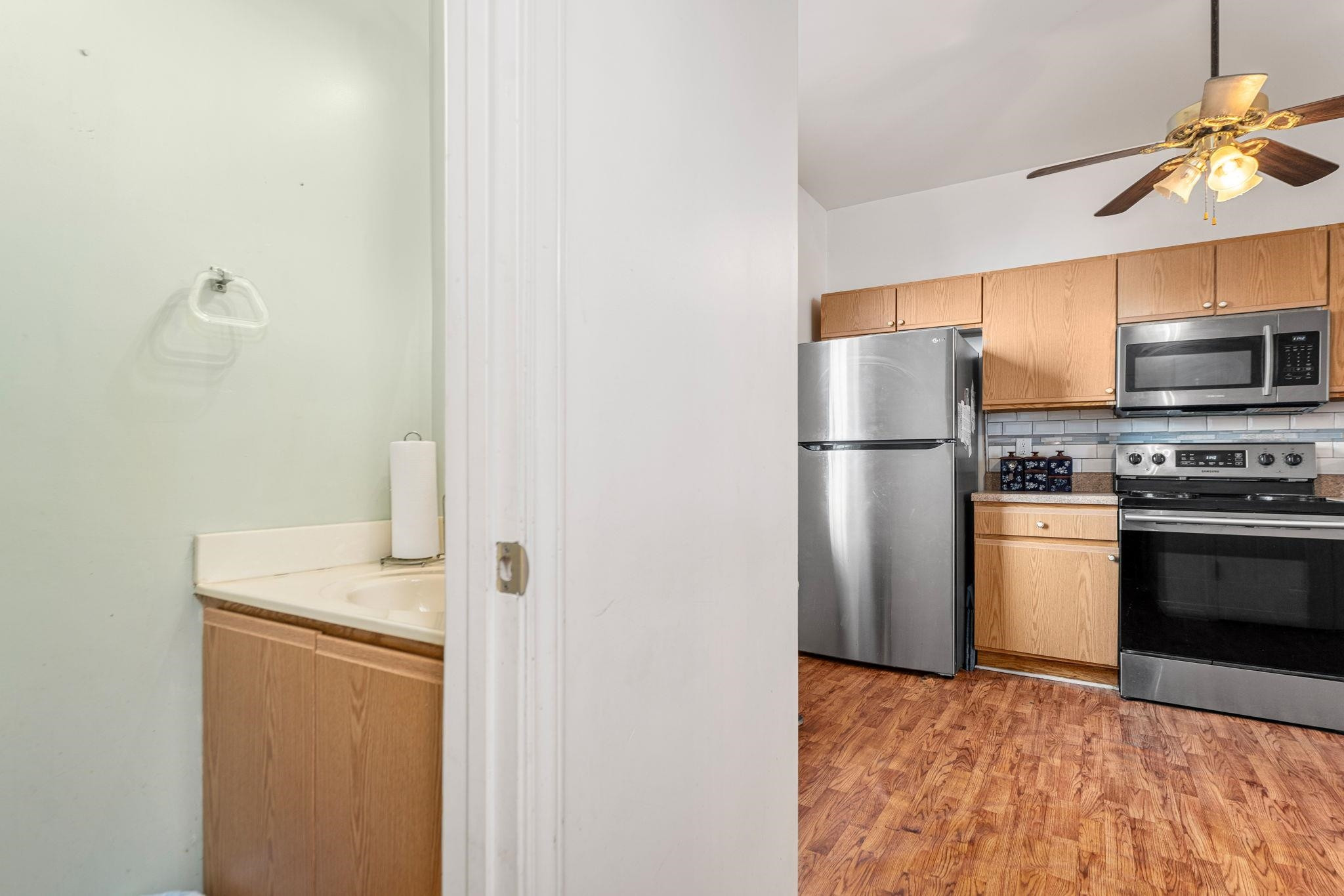 4205 BISMITH Drive Raleigh, NC 27610 - Photo 12 of 33 Kitchen