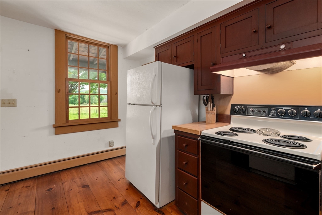 25 Golden Hill Road Lee, MA 01238 - Photo 9 of 42