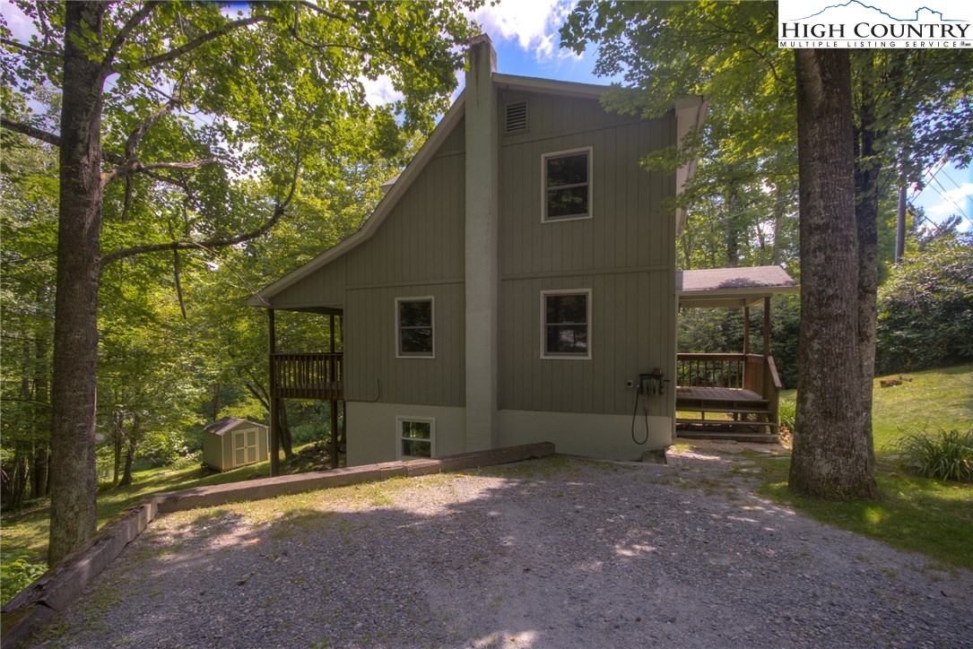 648 Frank Lewis Road Boone, NC 28607 - Photo 3 of 34 Gallery Image 3