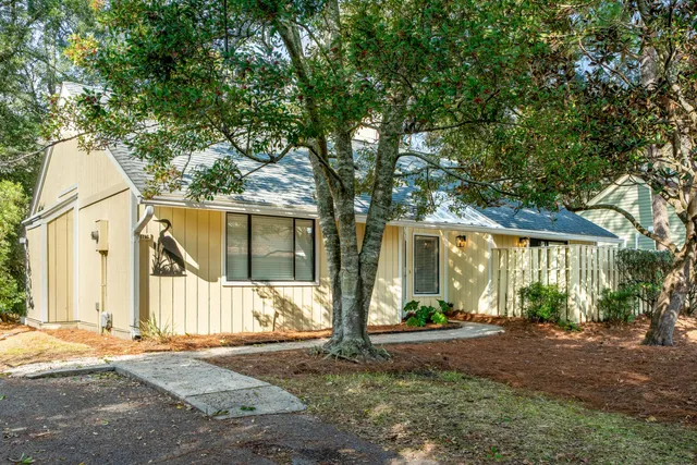 $579,000 | 1116 Daffodil Lane, Mount Pleasant, SC 29464