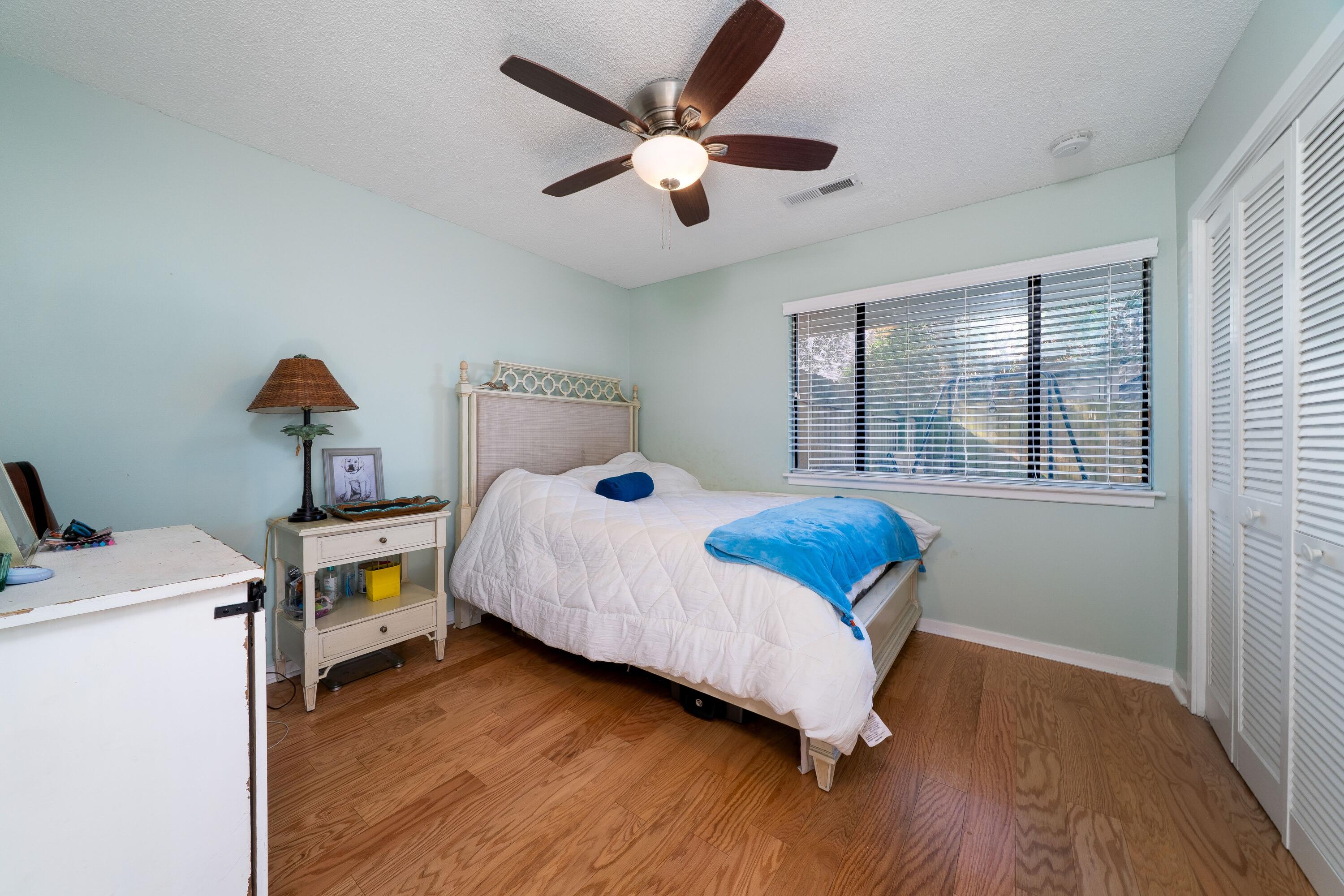 1116 Daffodil Lane Mount Pleasant, SC 29464 - Photo 12 of 39 12