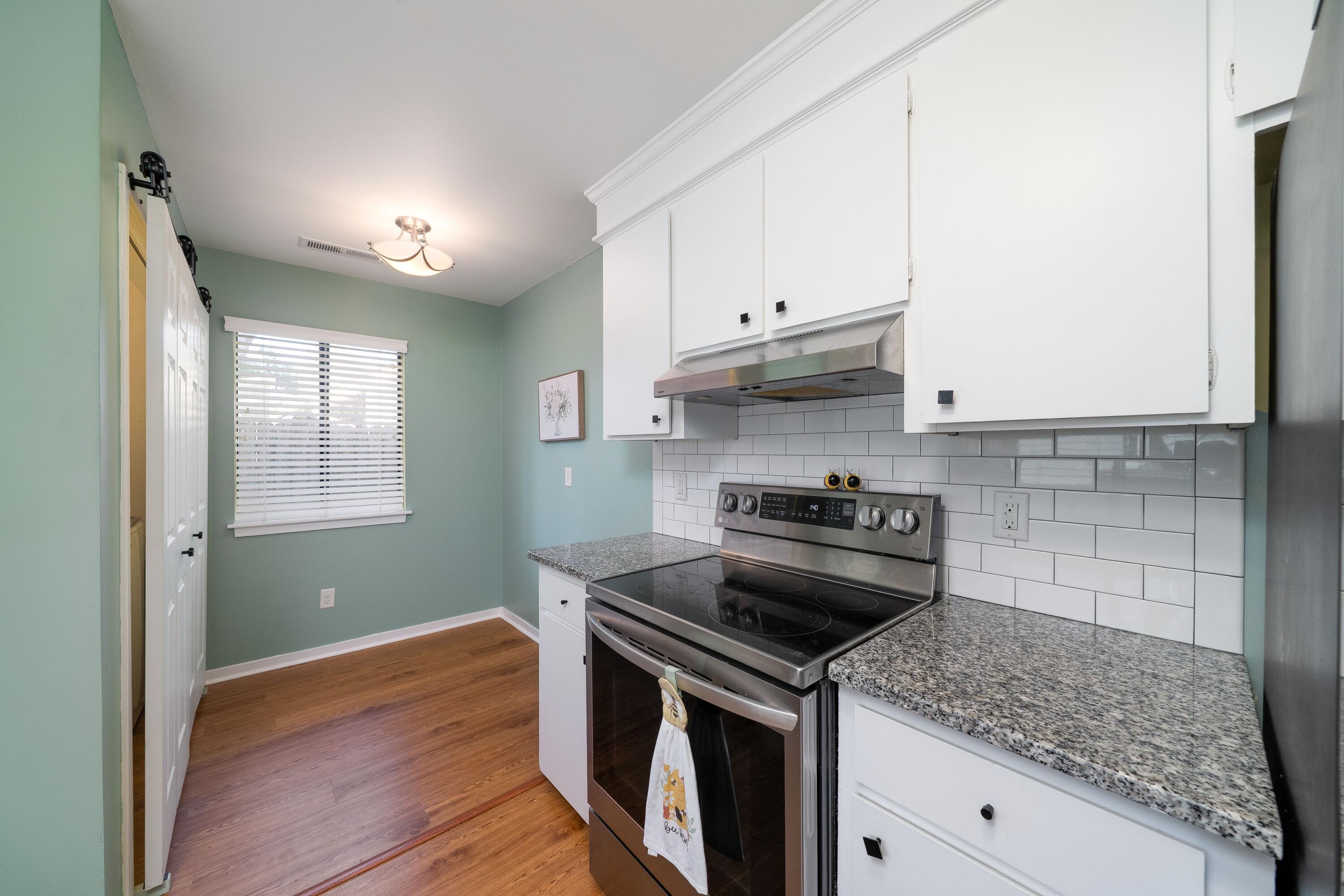 1116 Daffodil Lane Mount Pleasant, SC 29464 - Photo 16 of 39 16