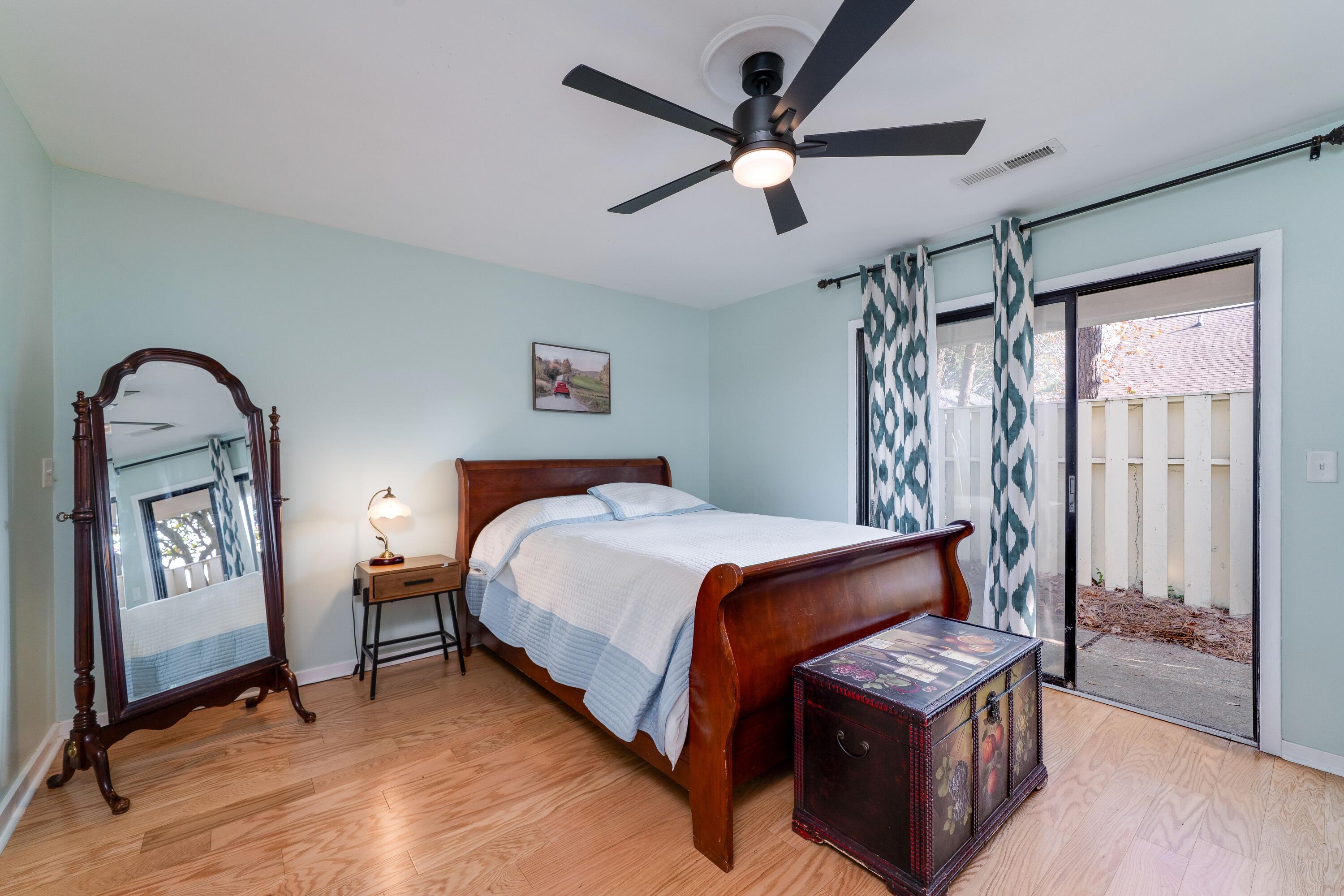 1116 Daffodil Lane Mount Pleasant, SC 29464 - Photo 5 of 39 5