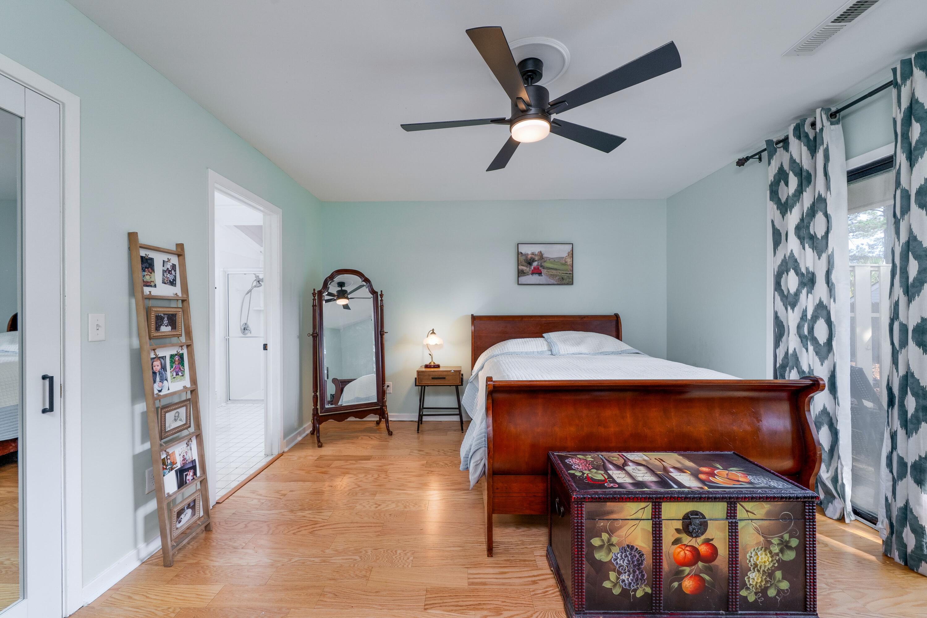 1116 Daffodil Lane Mount Pleasant, SC 29464 - Photo 6 of 39 6