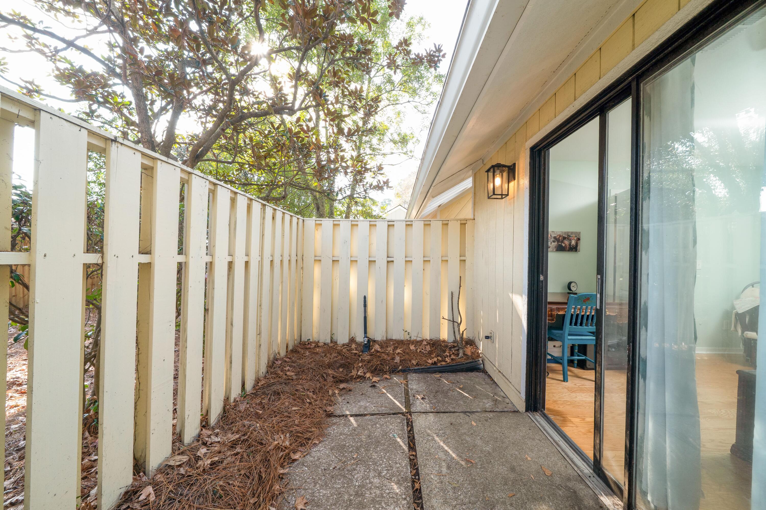 1116 Daffodil Lane Mount Pleasant, SC 29464 - Photo 9 of 39 9