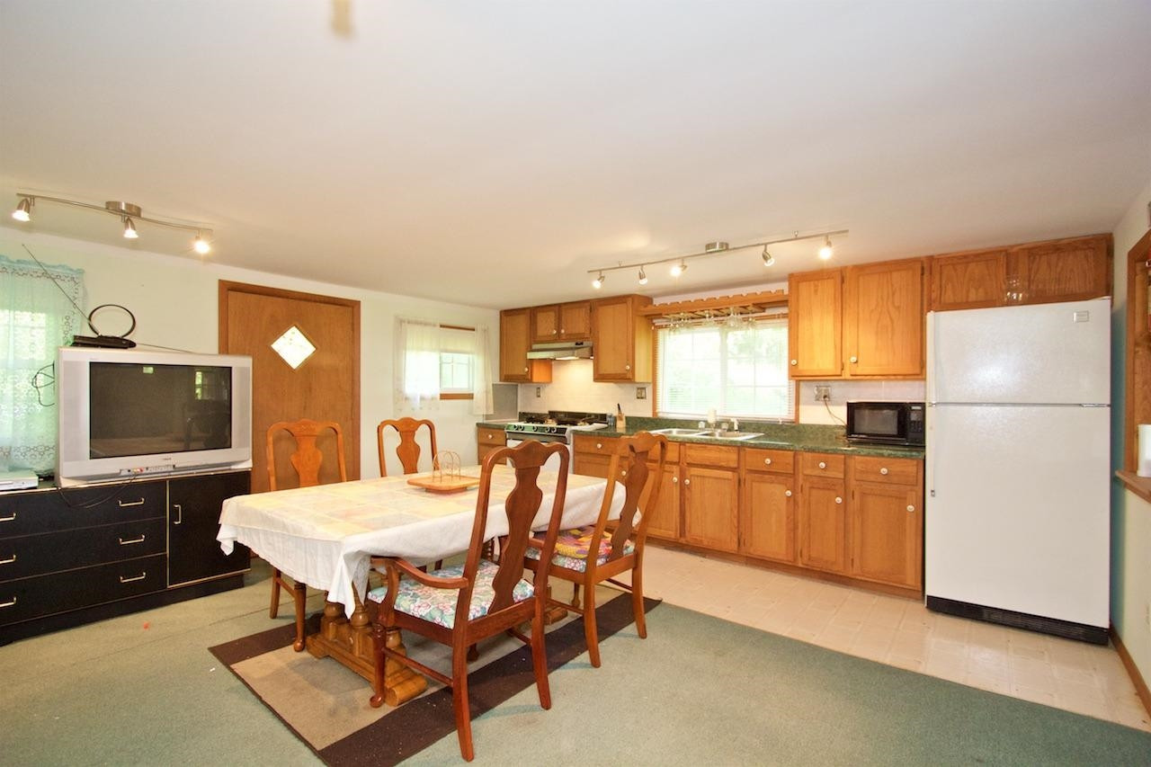 13550 Sharon Hollow Road Manchester, MI 48158 - Photo 9 of 10 Photo 9