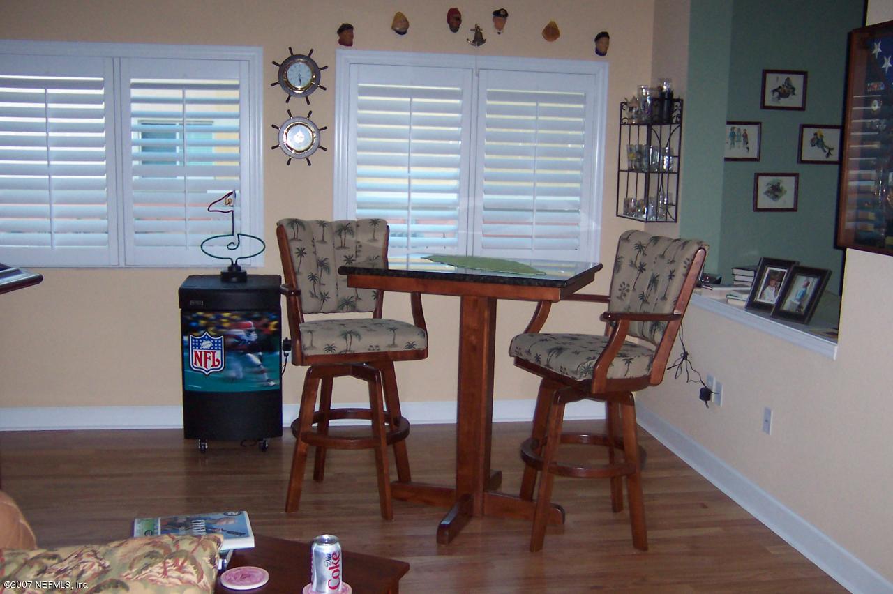 9745 Touchton Road, Unit 3101 Jacksonville, FL 32246 - Photo 9 of 20 Living Room 3
