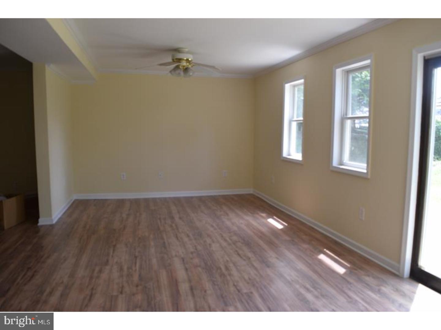 9318 Academy Road Philadelphia, PA 19114 - Photo 4 of 21 Gallery Image 4