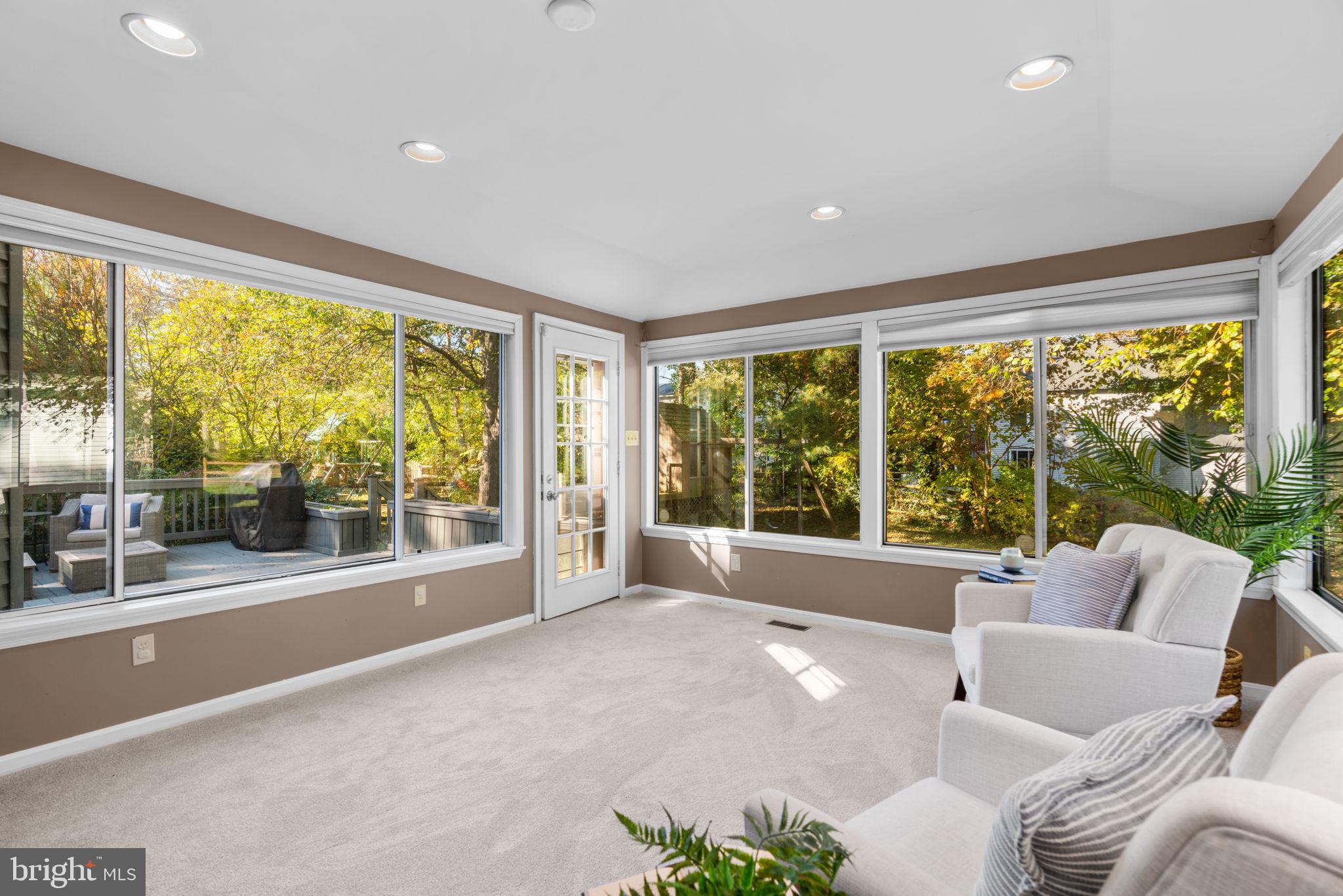 311 Canterfield Road Annapolis, MD 21403 - Photo 18 of 49 a living room with furniture and a large window