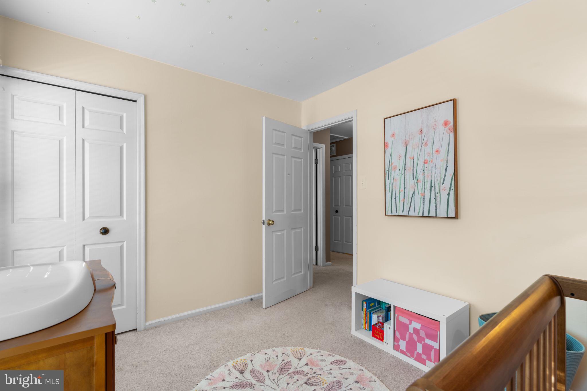 311 Canterfield Road Annapolis, MD 21403 - Photo 22 of 49 a view of an entryway with furniture