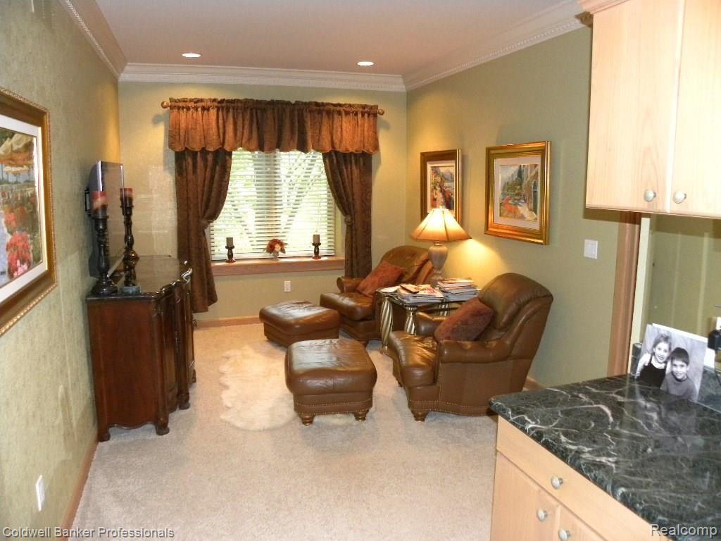 26219 Northpointe Farmington Hills, MI 48331 - Photo 16 of 31
