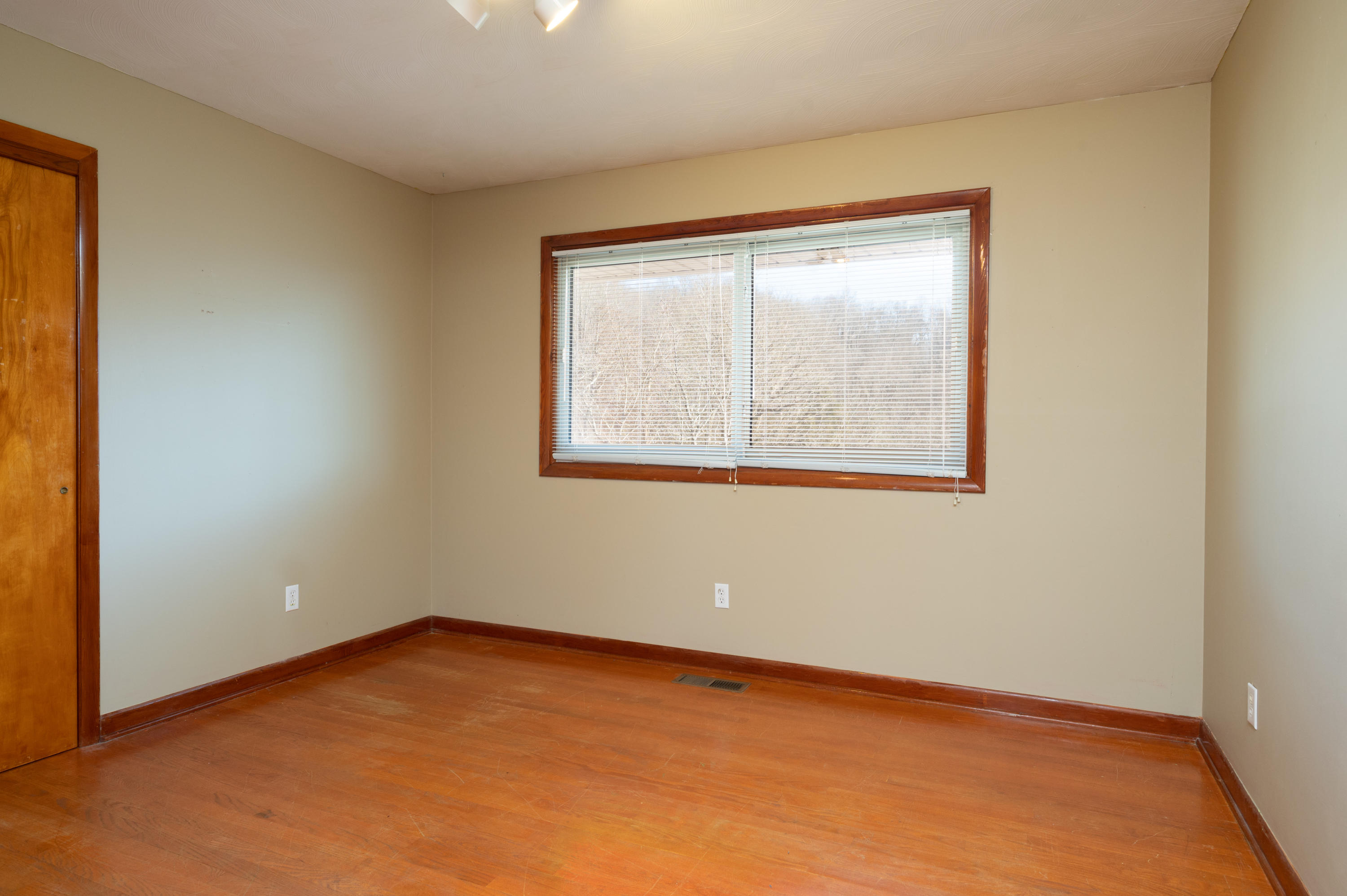 213 Barbara Road Gate City, VA 24251 - Photo 14 of 36 Barbara Rd-17