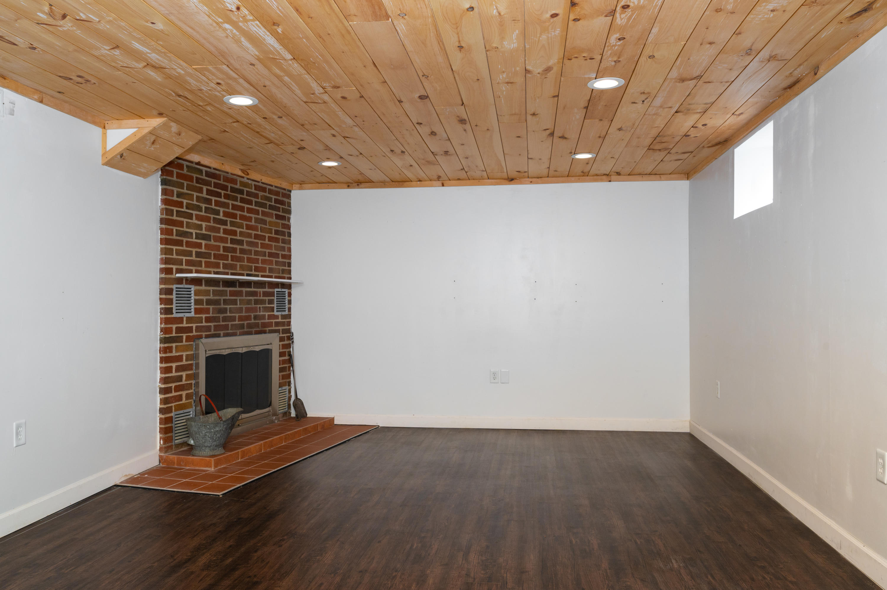 213 Barbara Road Gate City, VA 24251 - Photo 28 of 36 Barbara Rd-26