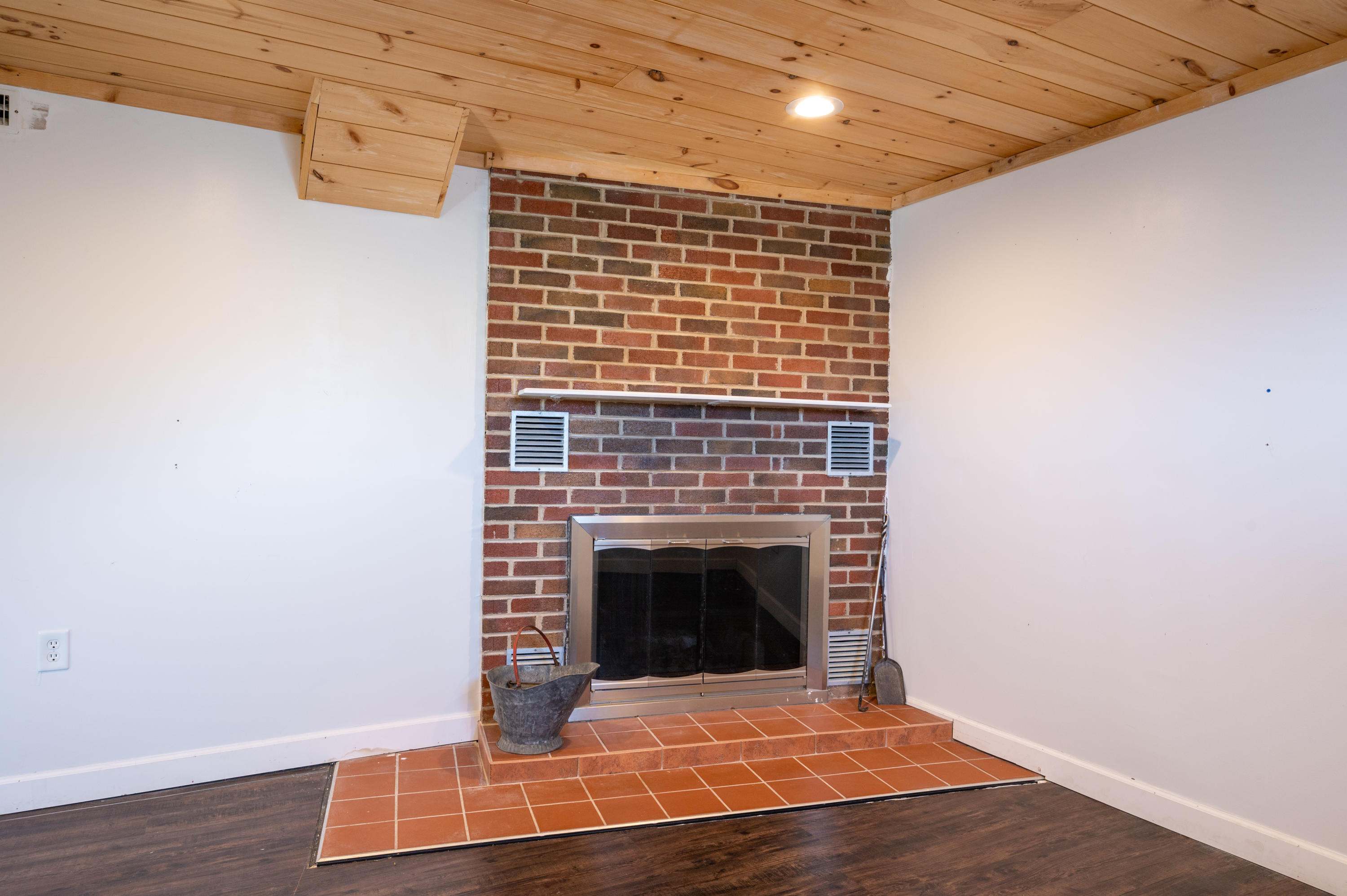 213 Barbara Road Gate City, VA 24251 - Photo 30 of 36 Barbara Rd-28