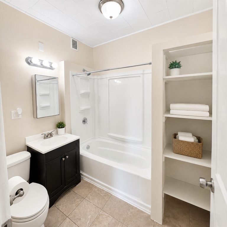 781 Columbia Road, Unit 3 Boston, MA 02125 - Photo 5 of 14