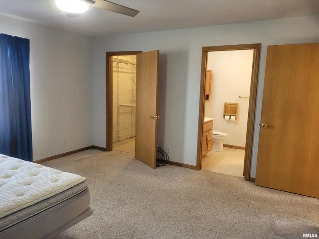 $258,500 | 103 East Highline Road, Woodlawn, IL 62898