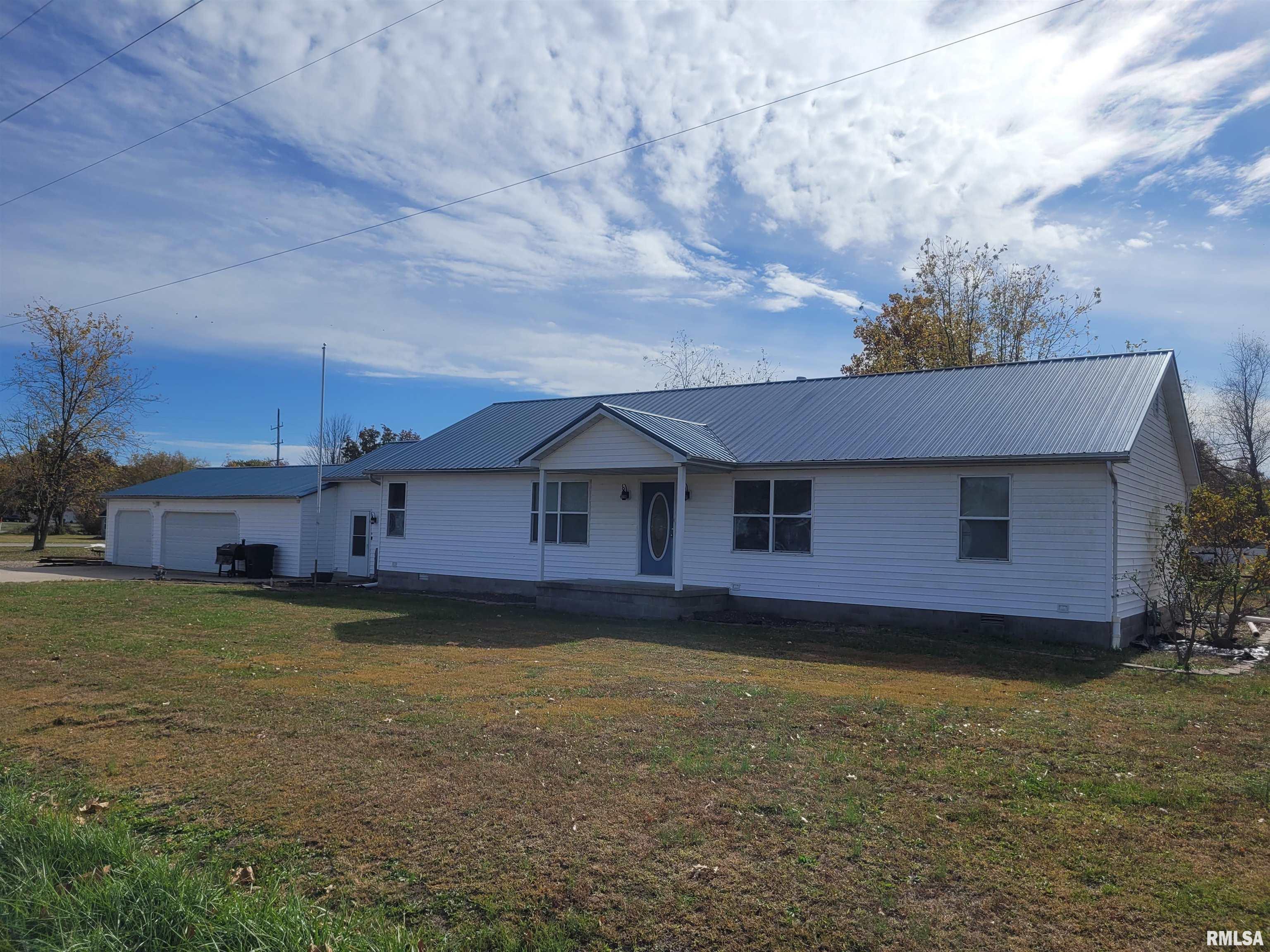 103 East Highline Road Woodlawn, IL 62898 - Photo 3 of 36