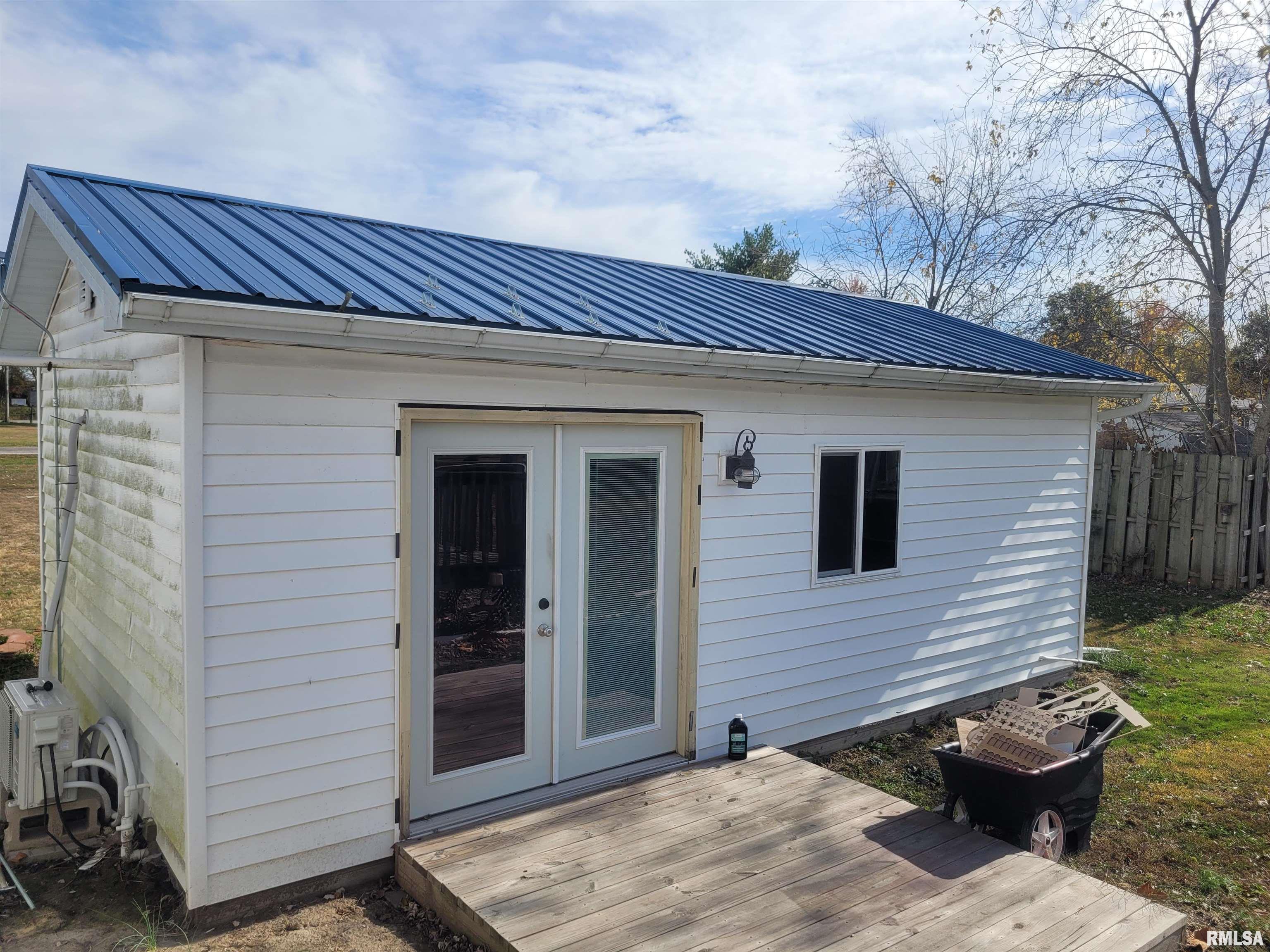 103 East Highline Road Woodlawn, IL 62898 - Photo 34 of 36