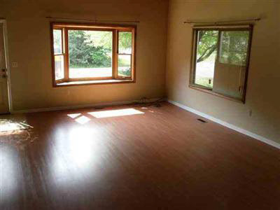 3604 Hazelton Avenue Rochester, MI 48307 - Photo 3 of 7 20136984-2.JPG