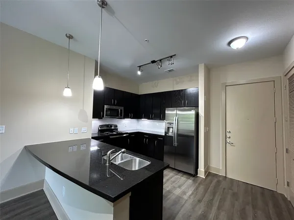 $1,299 | 230 T C Jester Boulevard, Unit AA 192, Houston, TX 77007