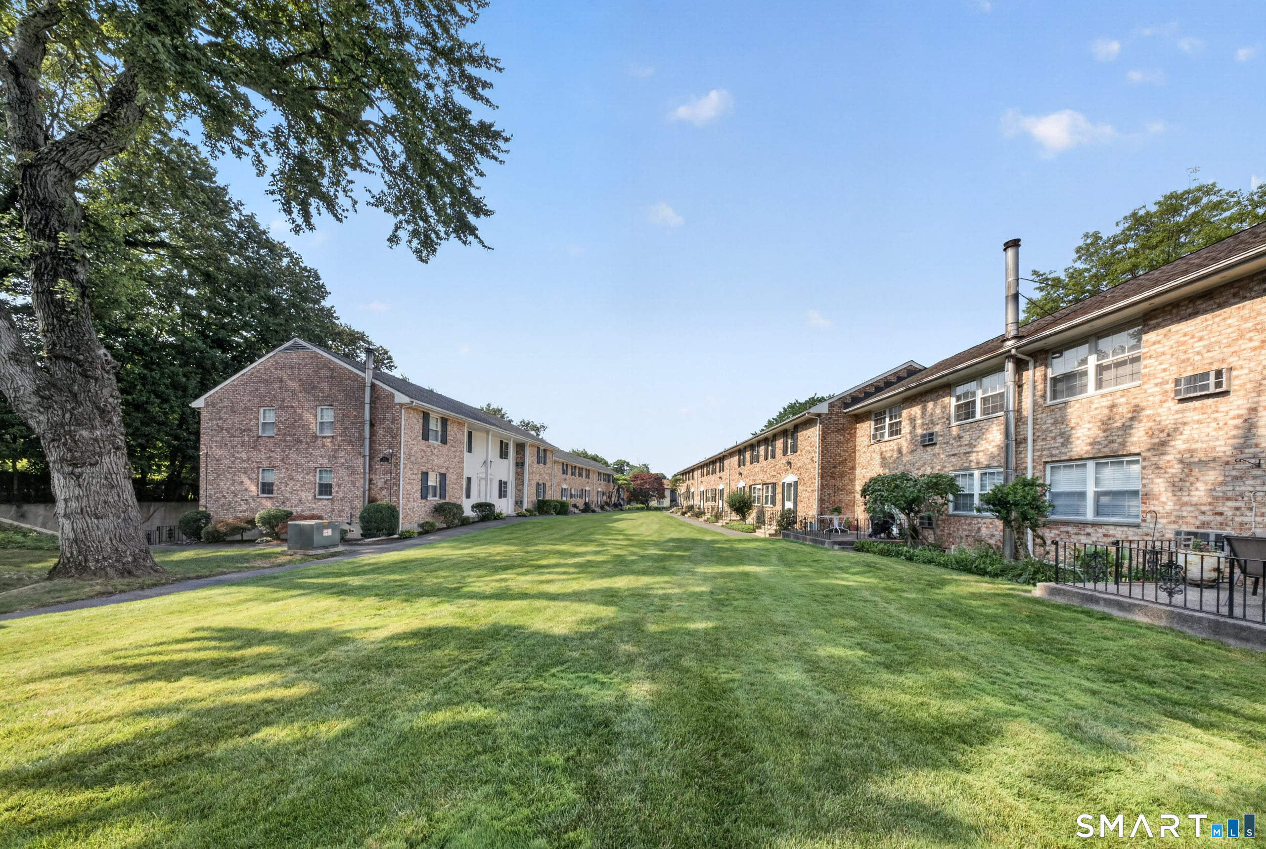 35 Woodway Road, Unit A8 Stamford, CT 06907 - Photo 27 of 40