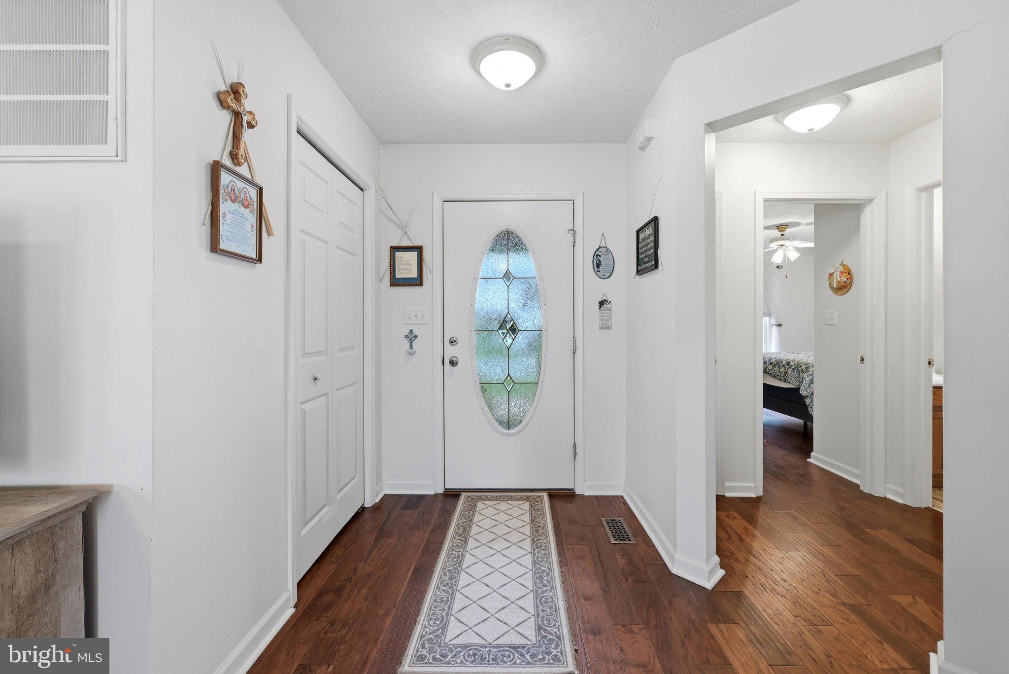 140 Peter Rabbit Drive Ranson, WV 25438 - Photo 5 of 38 Foyer