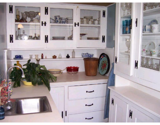 20 Kelsey Road Boxford, MA 01921 - Photo 2 of 8 a kitchen with a cabinets and window