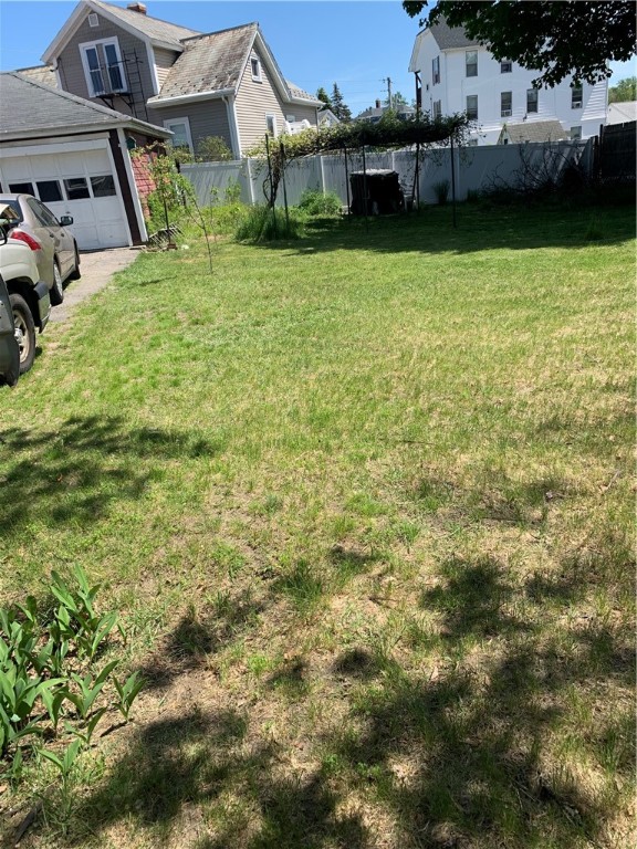 225 Logee Street Woonsocket, RI 02895 - Photo 10 of 14