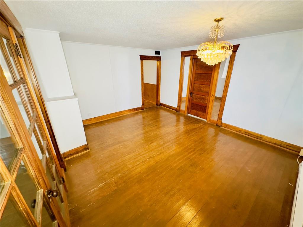 409 West Miller Street Appleton City, MO 64724 - Photo 5 of 41