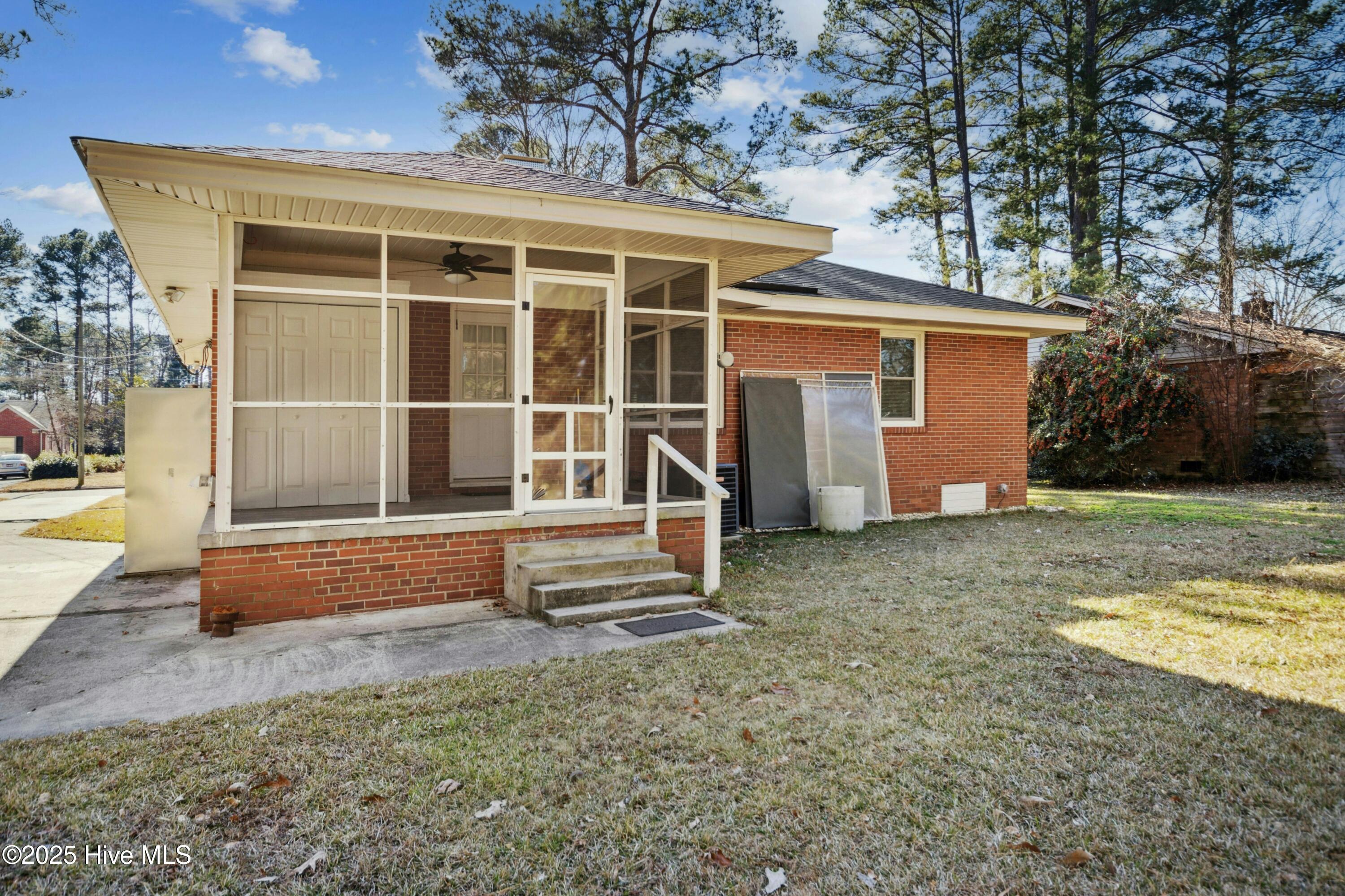 2816 Pelham Road Rocky Mount, NC 27804 - Photo 5 of 23 022-477445-IMG_2175
