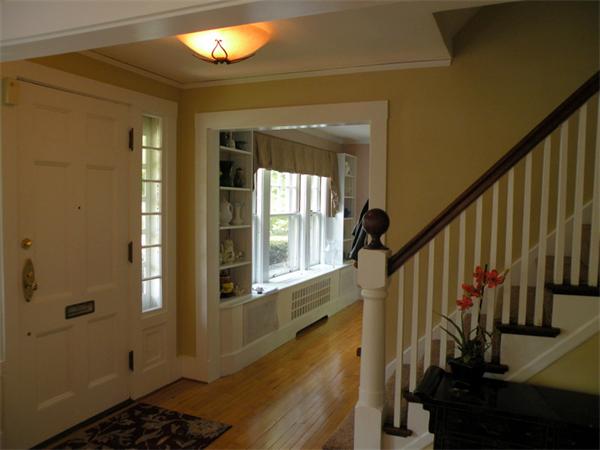 160 Dickerman Road Newton, MA 02461 - Photo 4 of 18
