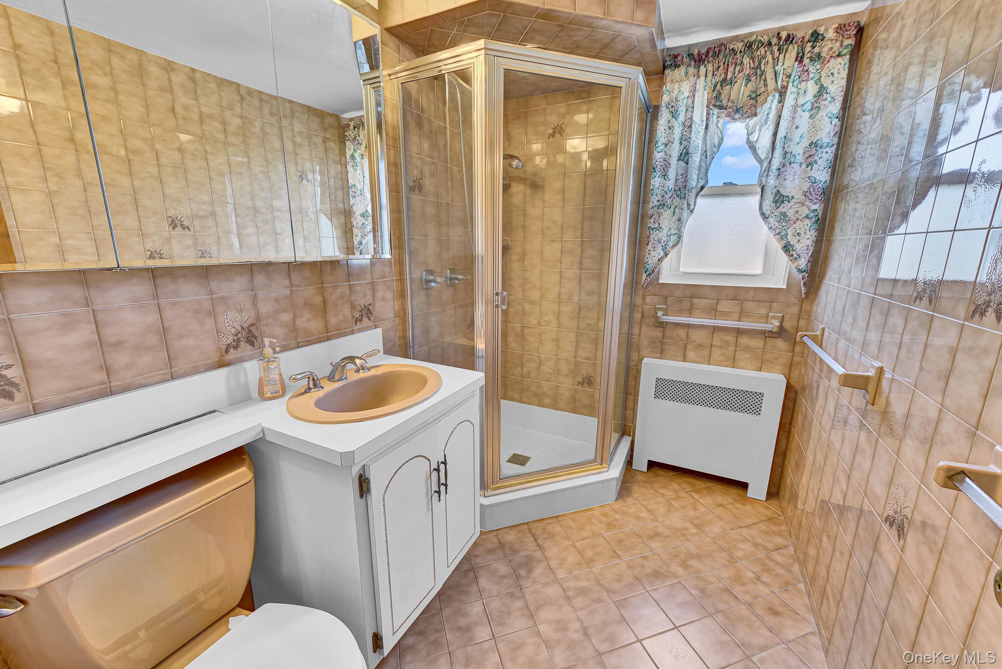 51 Virginia Street Valley Stream, NY 11580 - Photo 10 of 29