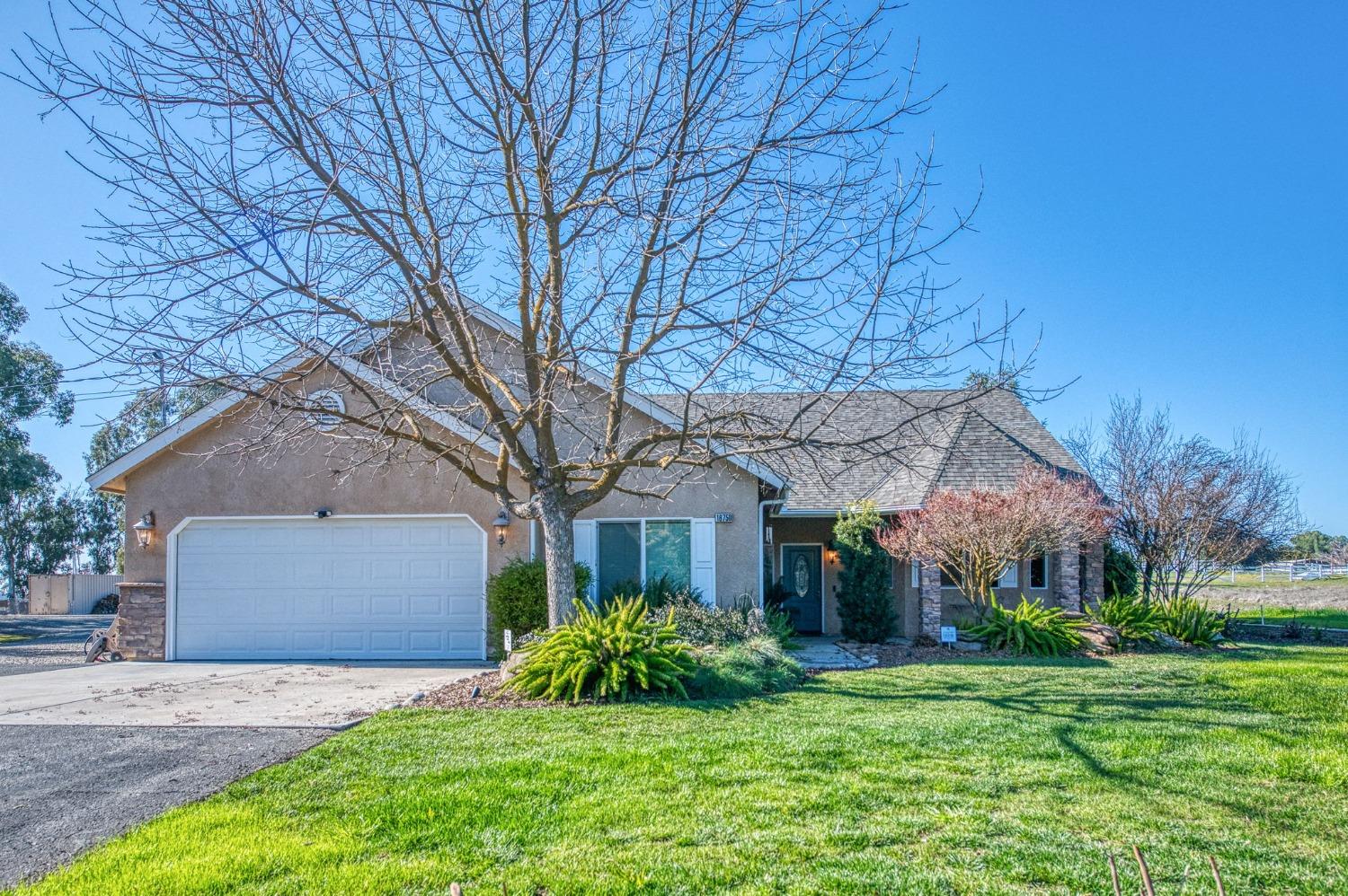 16750 Monreal Road Madera, CA 93636 - Photo 4 of 47 Gallery Image 4