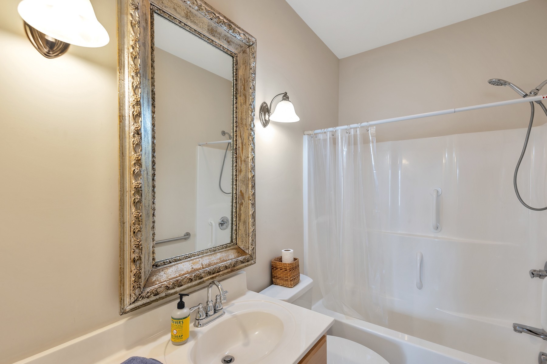 4949 Homer Worsham Road Springfield, TN 37172 - Photo 25 of 33 a bathroom with a sink a toilet and shower