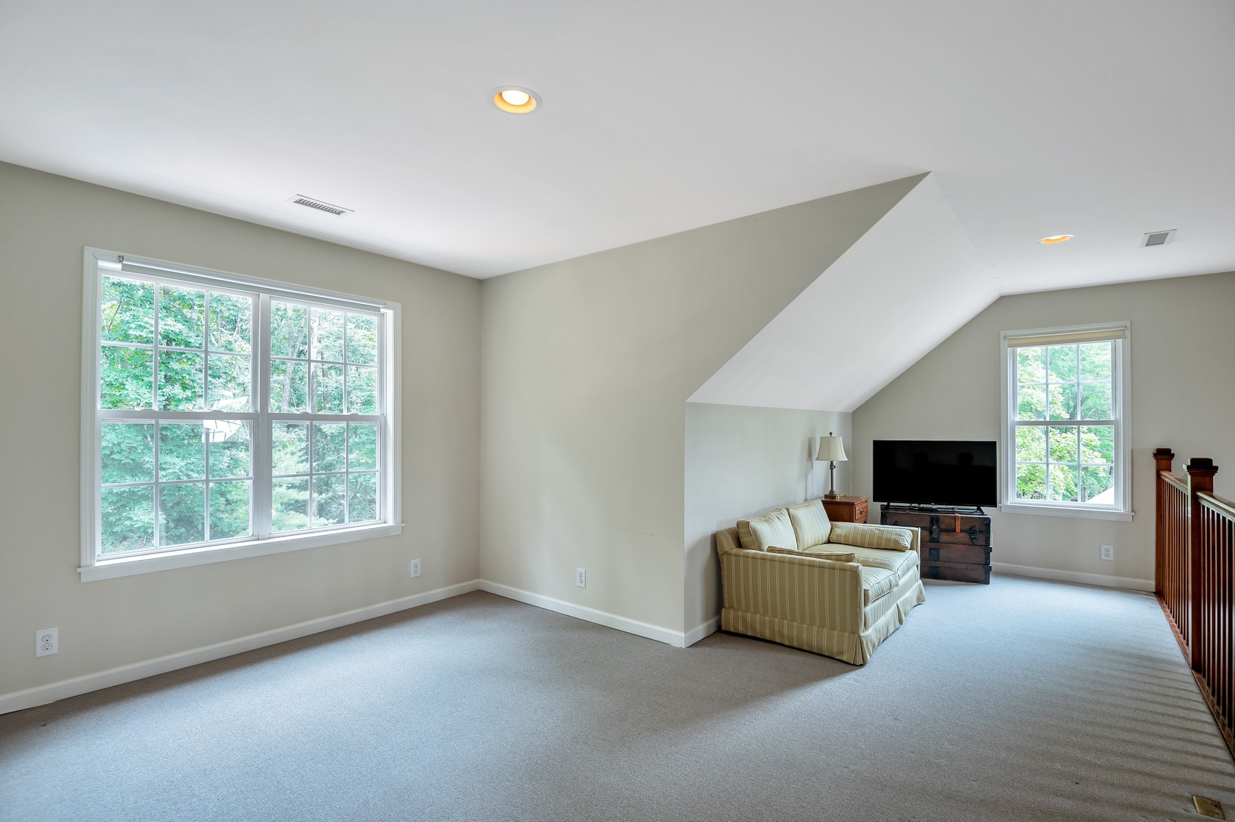4949 Homer Worsham Road Springfield, TN 37172 - Photo 27 of 33 a view of a livingroom with furniture and a flat screen tv