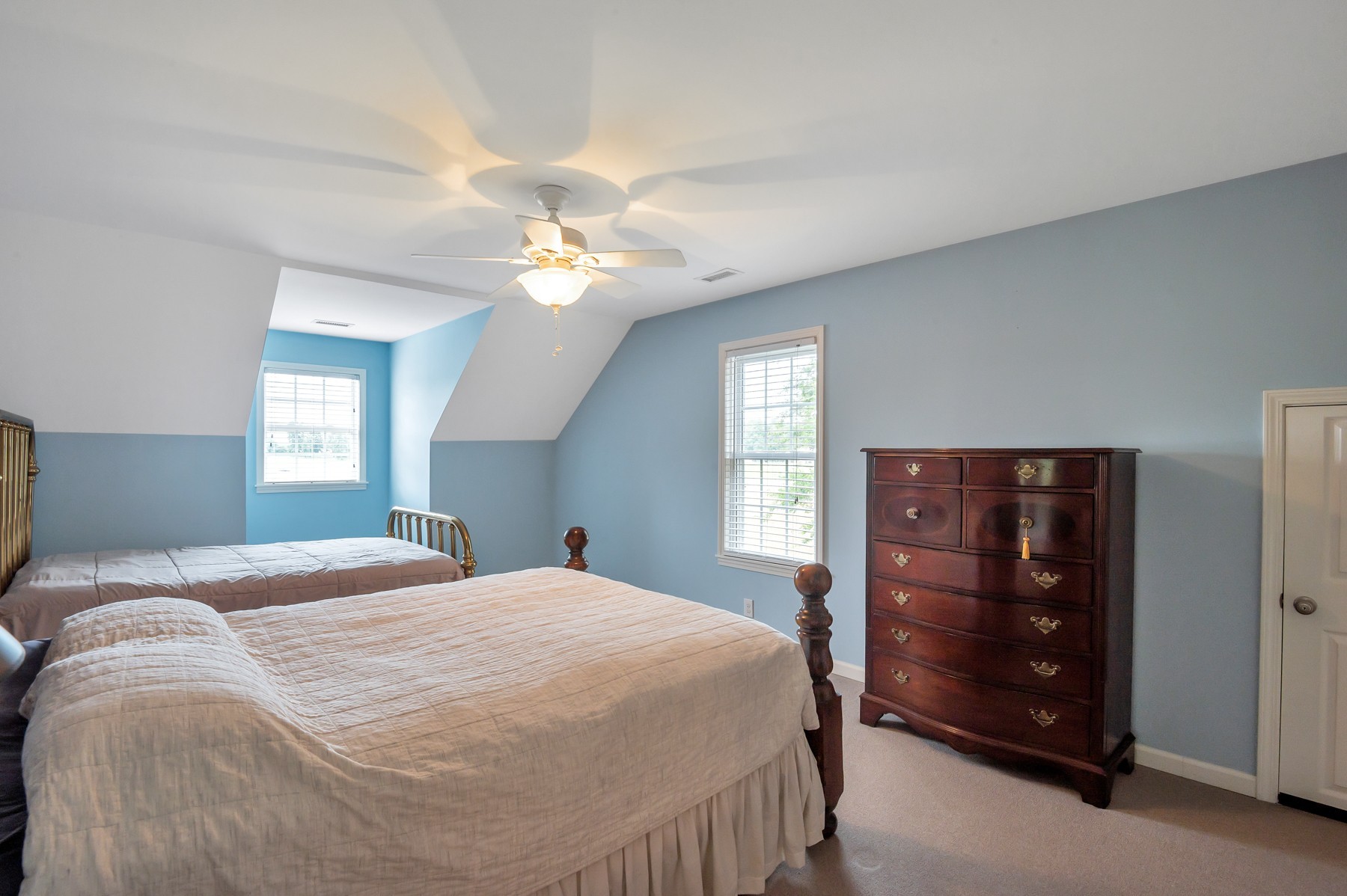 4949 Homer Worsham Road Springfield, TN 37172 - Photo 31 of 33 a bedroom with a bed and a dresser